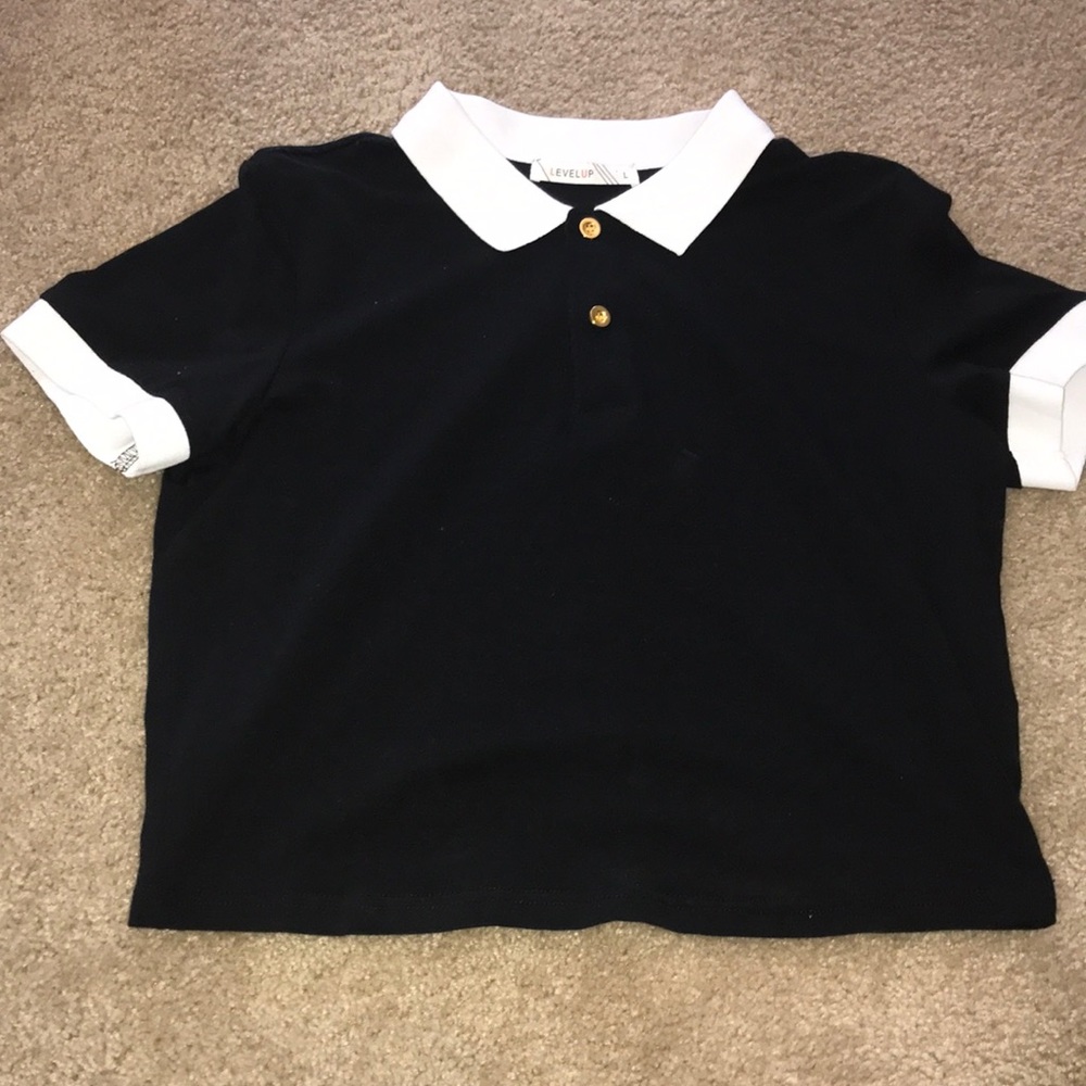 Slightly cropped shirt